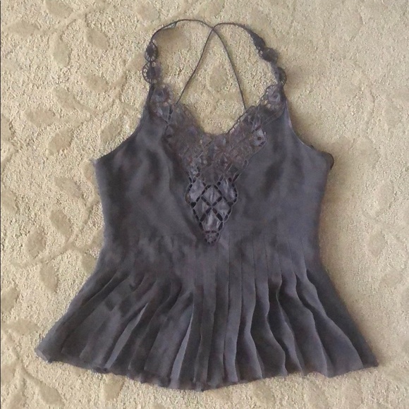 Woman’s silk top - Picture 3 of 4